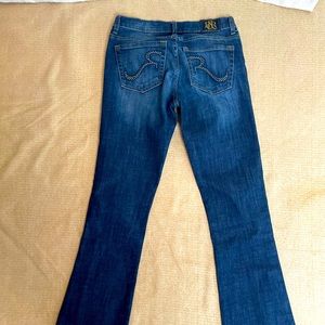 Women’s Rock and Republic Jeans. Size 8. Kasandra